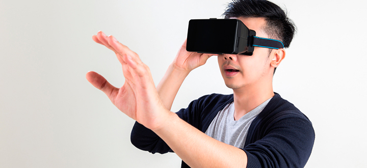 Успех VR: Геймеры Японии сидят в очередях, чтобы получить устройство по предзаказу