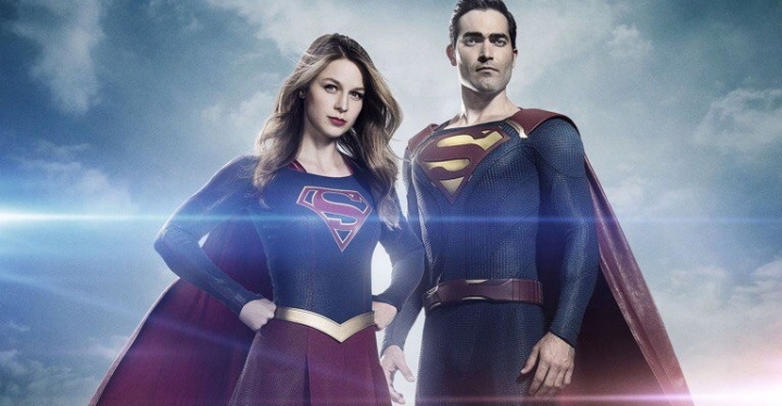 Постер Супергерл и Супермена из второго сезона сериала "Супергерл"