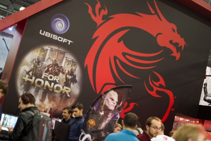 Стенд MSI с For Honor