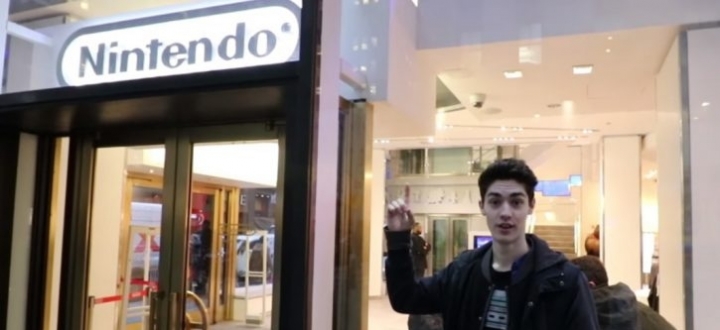 Первый в очереди за Nintendo Switch! Безумный парень снова ставит рекорд