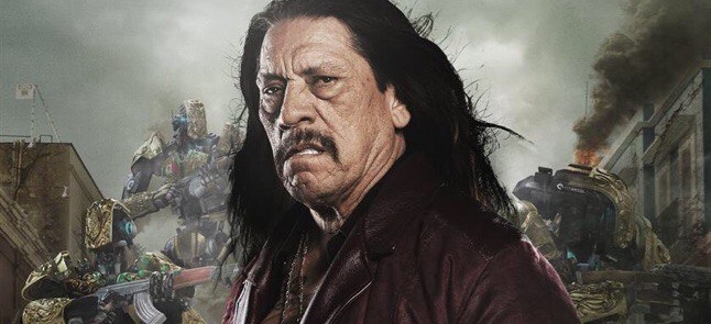 Мачете и роботы в фильме «Juarez 2045»