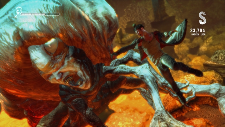 Ладная DmC: Devil May Cry не стала для Ninja Theory успешной, несмотря на относительную популярность франчайза. Зато это первая их игра с компетентной боевой системой