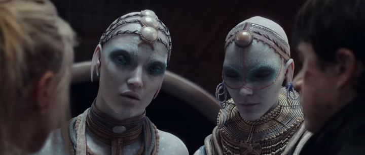 Кадры из фильма «Валериан и город тысячи планет»