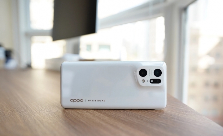 Oppo Find X5 Pro – лучший универсальный смартфон