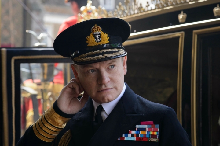 Где и как смотреть сериал «Корона» онлайн