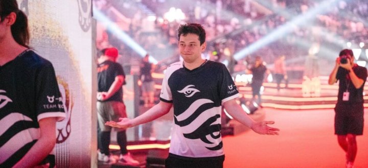 Замены в топ-составах Dota 2: переходы межсезонья, связки ролей, первый эффект на официальных матчах